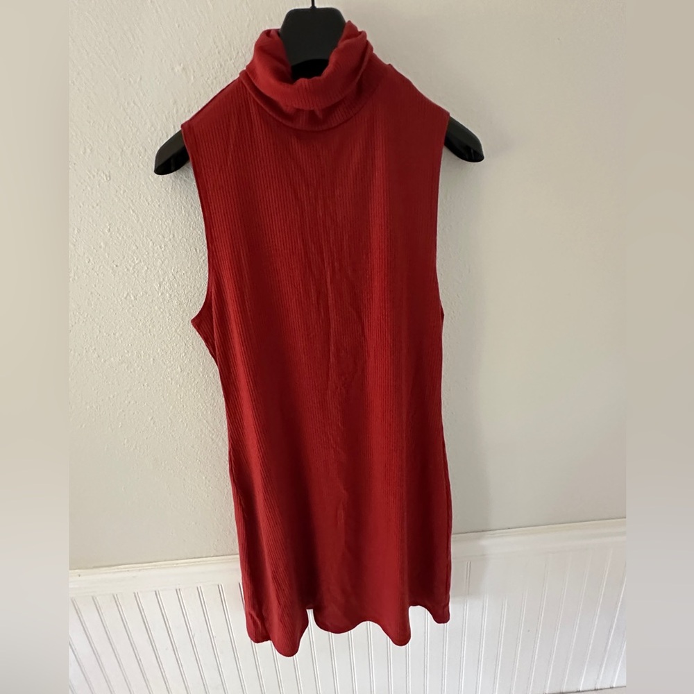 NWOT Reformation Red Sleeveless Dress SZ: L